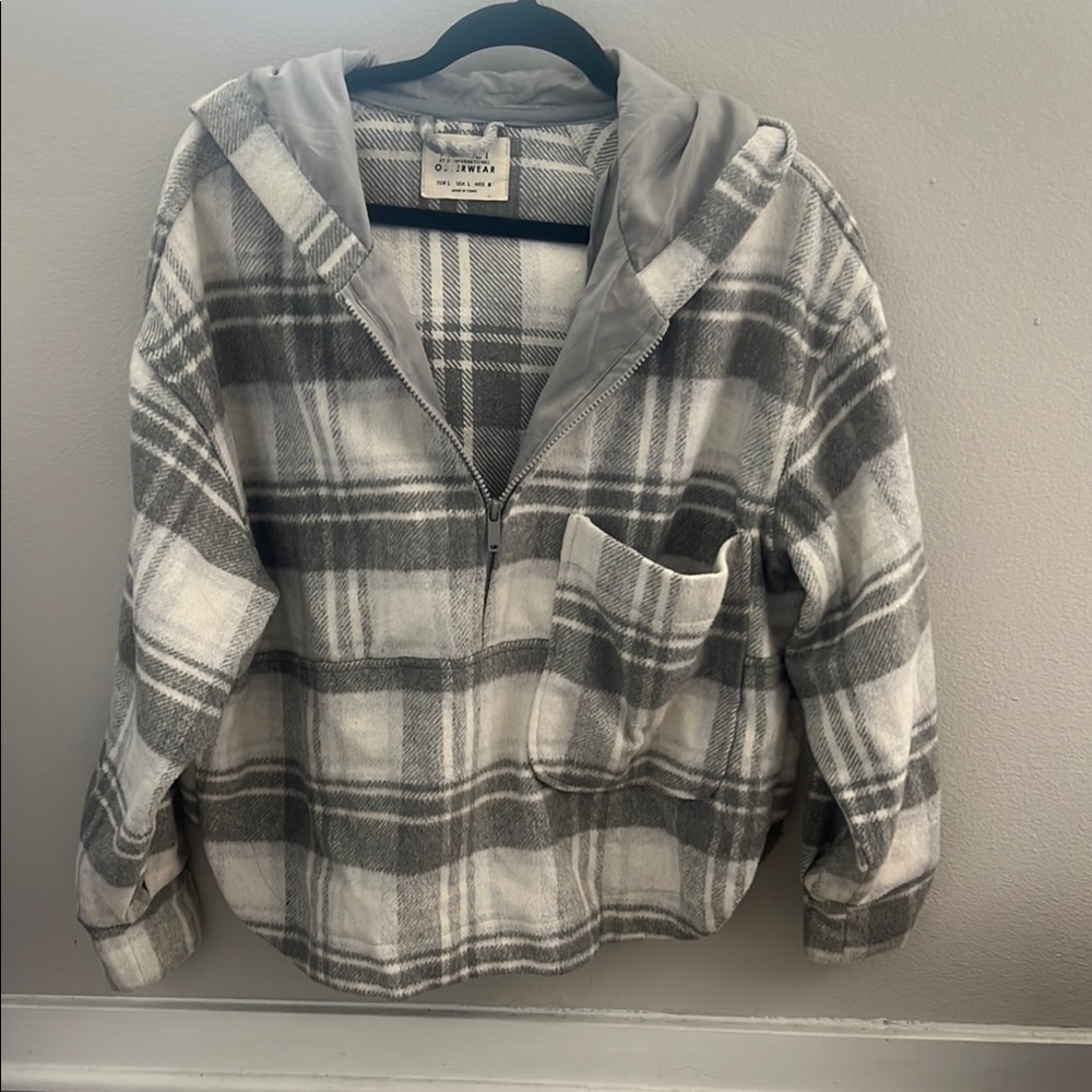 Ashley By 26 International Gray Plaid V-Neck Sweater